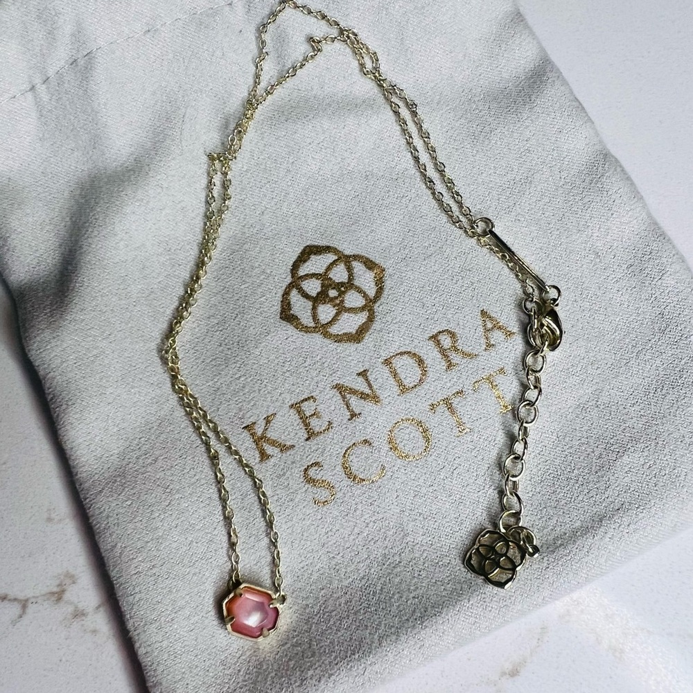 Kendra Scott Necklace